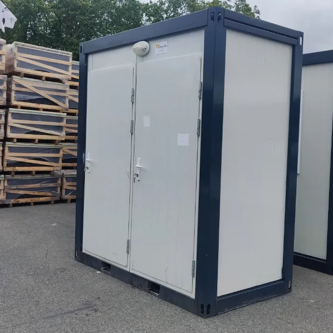Sanitary construction site bungalow with WC and shower